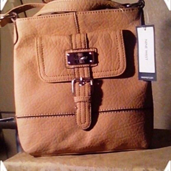 Crossbody  Nine West
