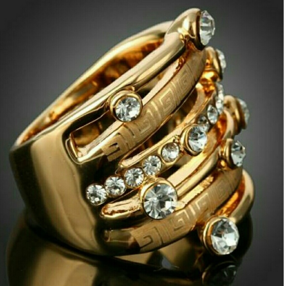 🆕🎉🎊 Host Pick 🎉🎊 New 18k Gold Plated Ring - Picture 2 of 4