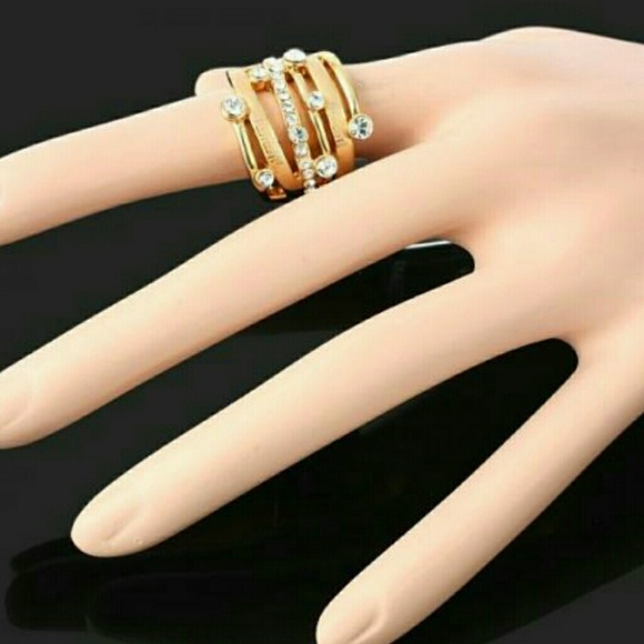 🆕🎉🎊 Host Pick 🎉🎊 New 18k Gold Plated Ring - Picture 4 of 4