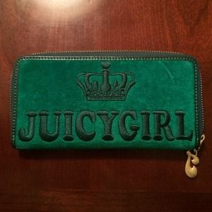 Juicy Couture Zip Wallet