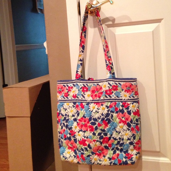 Vera Bradley tote