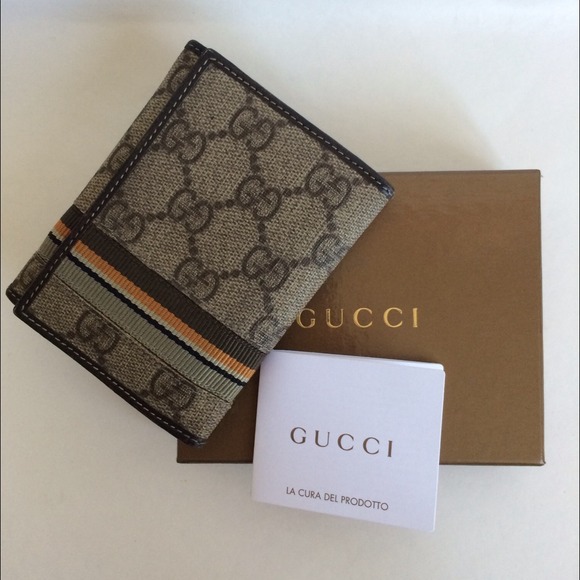 AUTHENTIC Gucci canvas bi-fold wallet