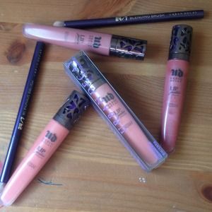 Urban Decay Lip Junkie 💥$10/GLOSS💥