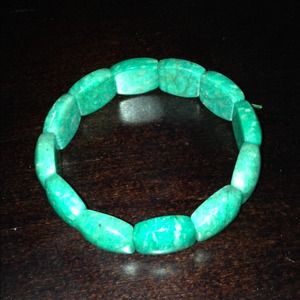 Green stone bracelet