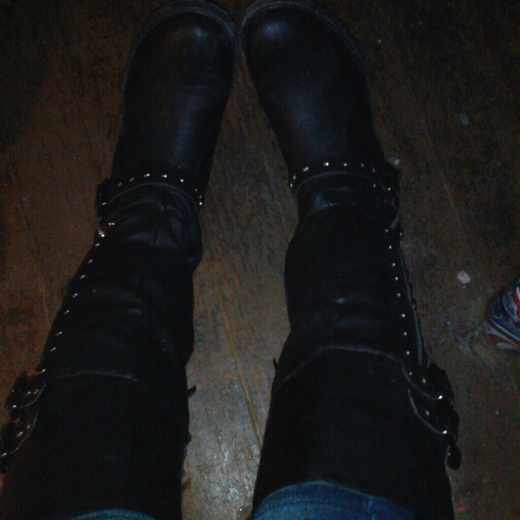 Black Boots