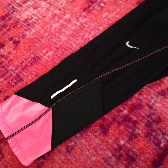 Nike DRI-FIT Pink Crop