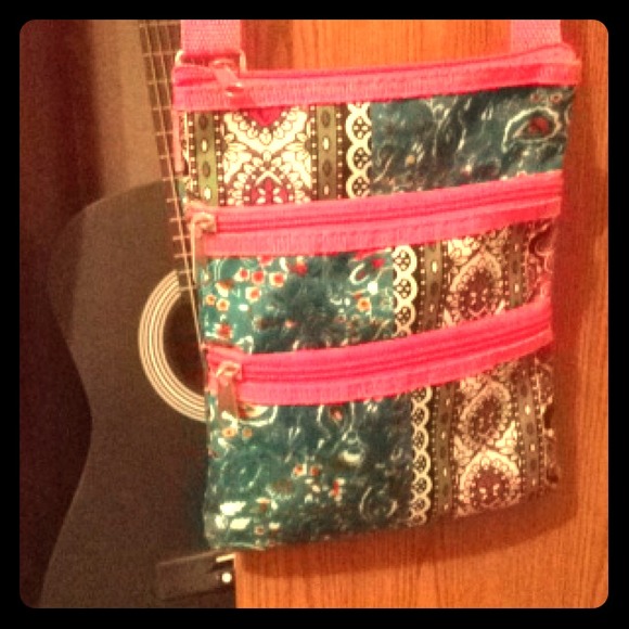 Cross body bag!:)