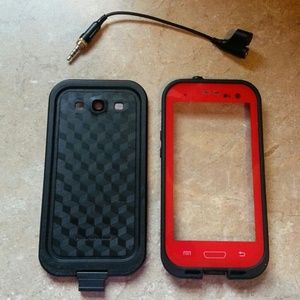 Red galaxy s3 case.