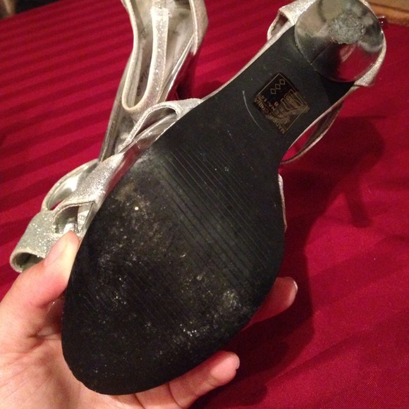 Open toe pumps - Picture 2 of 2