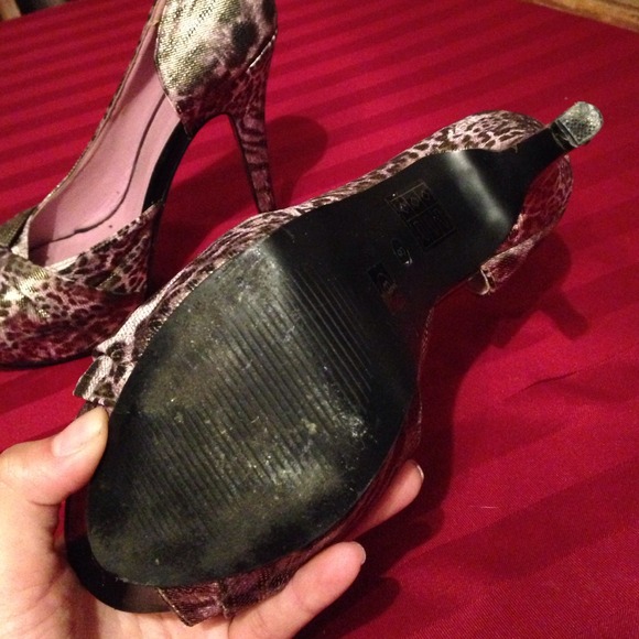 Pumps - Picture 2 of 2