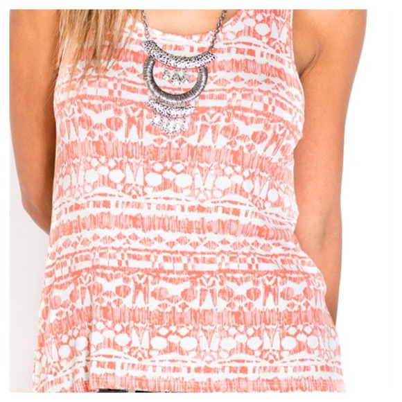 ❗️TWO LEFT❗️Peach Printed Racerback Tank - Picture 4 of 4