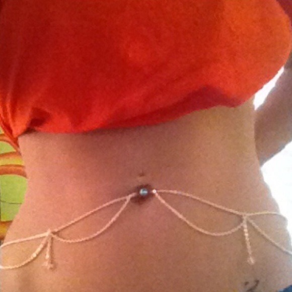 Belly chain with belly ring
