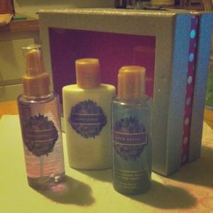 Victoria Secret Set of 3 products!