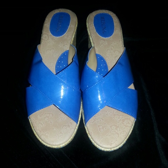 Wedge Sandles ((NEW)) Never Worn