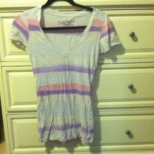 American Eagle V neck Small