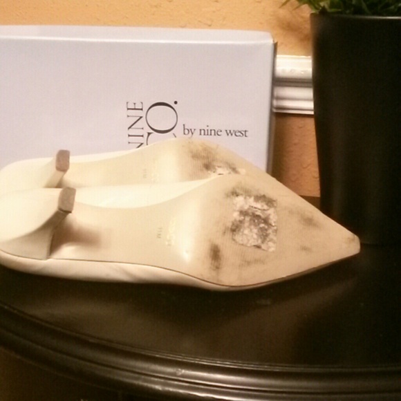 Shoes - Picture 3 of 4