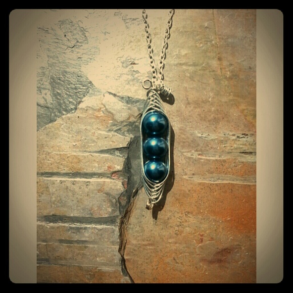 September Birthstone Pea Pod