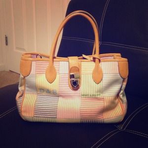 Dooney & Bourke summer handbag