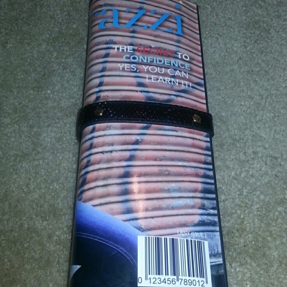 Magazine Clutch Purse - Picture 3 of 4