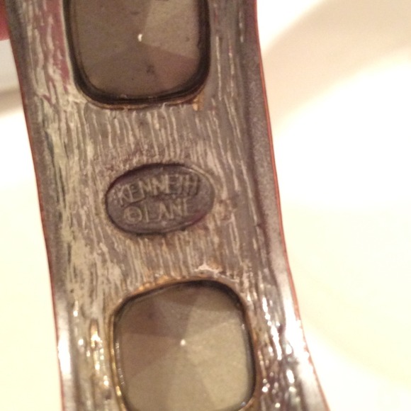 Authentic Kenneth Jay Lane Gold Hinge Bracelet - Picture 3 of 4