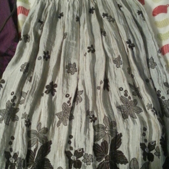 Dress - Picture 4 of 4