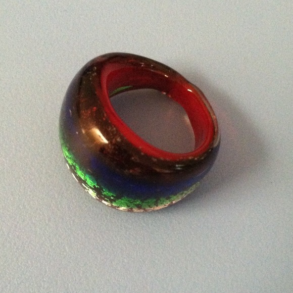 Ring - Picture 2 of 3