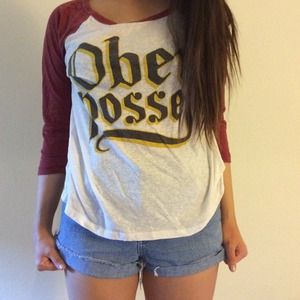 UO - OBEY Shirt
