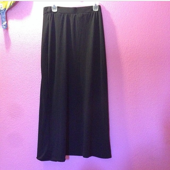 MAXI SKIRT