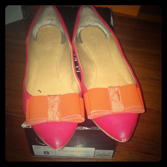 🎉REDUCED Emery Bow Flats- Maraschino& Orange