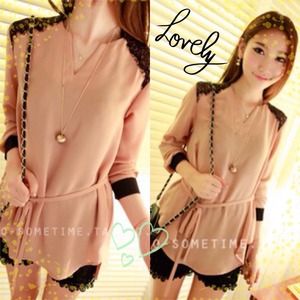 💲⬇️Pretty Blush Chiffon & Black Lace Two Way Top