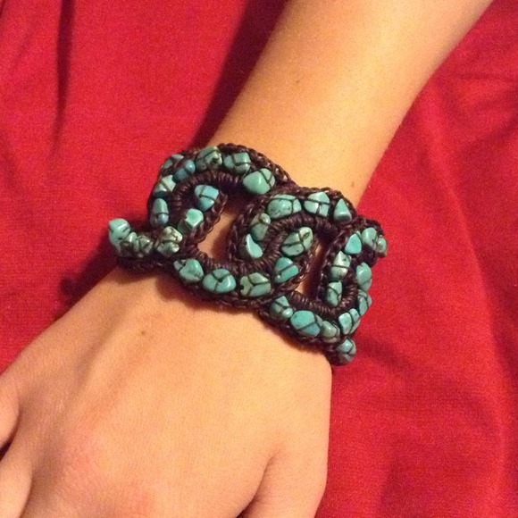 Bracelets - Picture 2 of 4