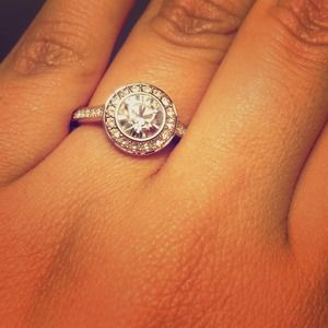 ❗️Reserved for Juditt05❗️ Swarovski Ring