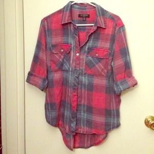 Red/blue plaid button up shirt