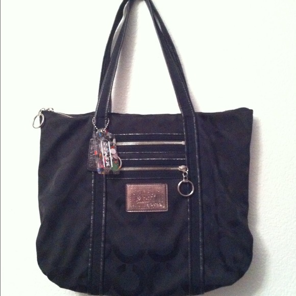Coach Handbags - 48 HR SALE! Coach Poppy Handbag
