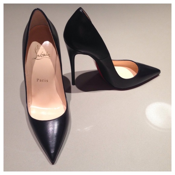 ❗️SOLD❗️Christian Louboutin So Kate Pumps - Picture 3 of 4