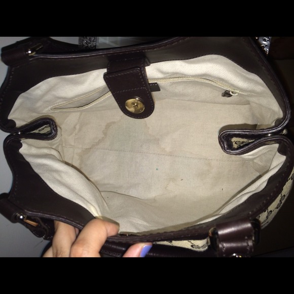 SOLD! Authentic Burberry handbag - Picture 3 of 4