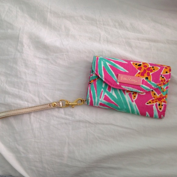 Authentic lily Pulitzer iPhone4/4s wallet wristlet