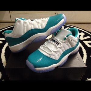 Aqua 11s DS