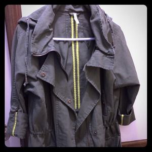 Army green hooded anorak NWOT