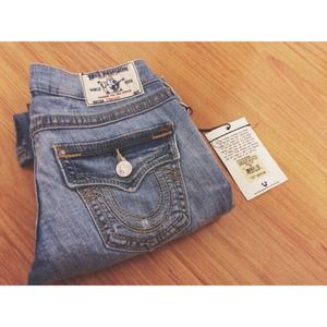 NWT True Religion Straight Jeans
