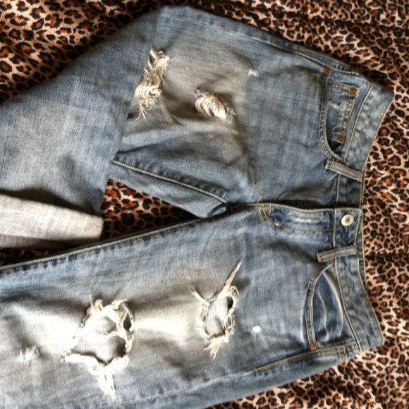 American Eagle cropped boyfriend fit jeans