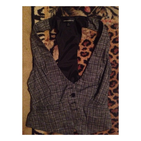 Black & grey vest
