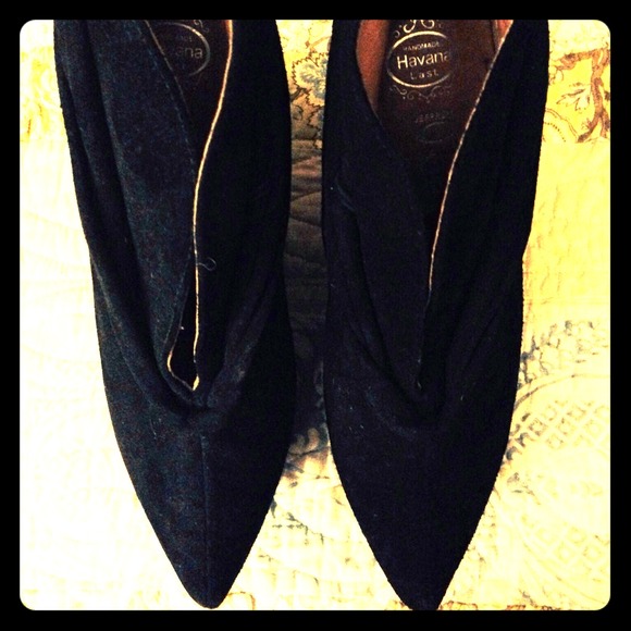 Jeffery Campbell suede black pointy shoe!