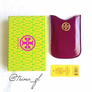 TORY BURCH  Robinson Media Sleeve