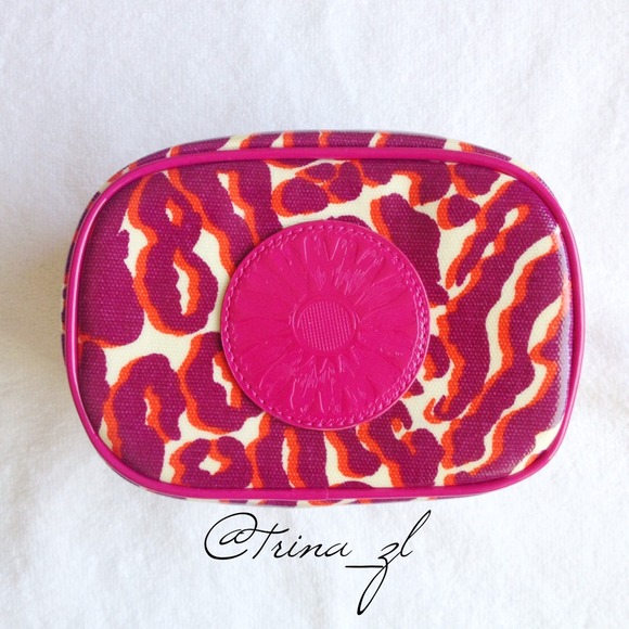 ⬇️REDUCED⬇️ TORY BURCH  Foundation make-up bag