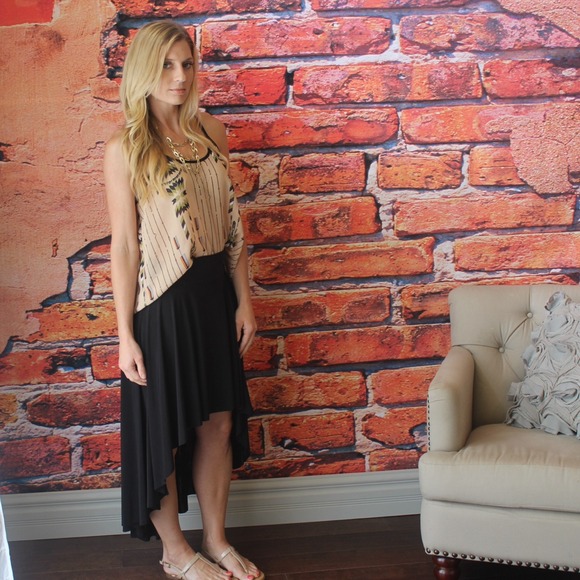 ⬇️SALE⬇️Cute pleated look black high low skirt - Picture 2 of 3