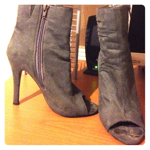 Grey boot heels