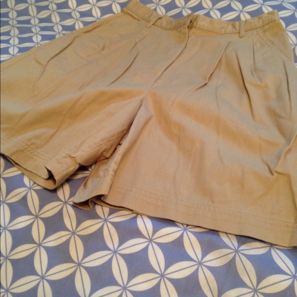 Khaki shorts size 10