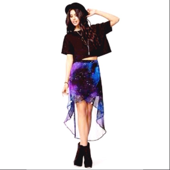 Forever 21 Dresses & Skirts - 🎉HP 8/24🎉 Hi-lo Galaxy Skirt