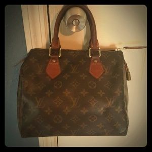 Authentic vintage LV speedy 25